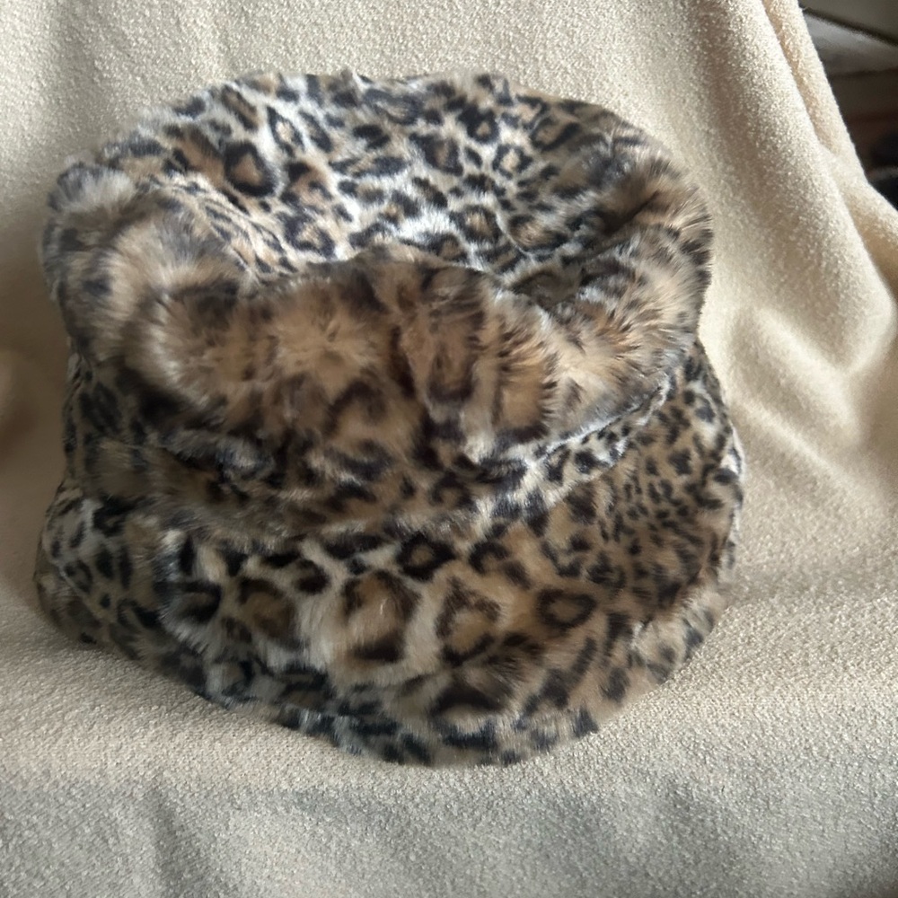 Scala Fluffy Warm Hat